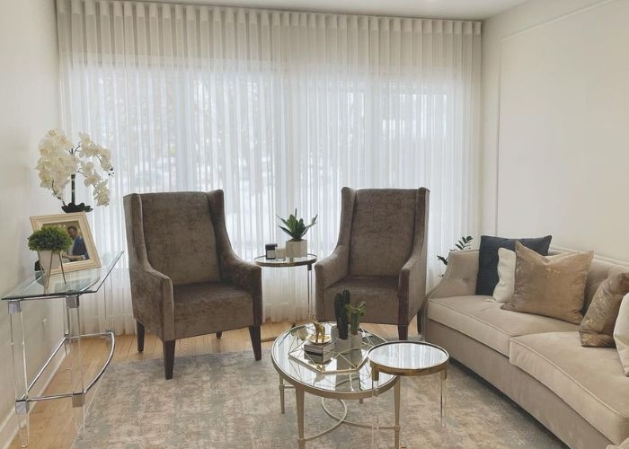 UAE's best living room curtains 2023